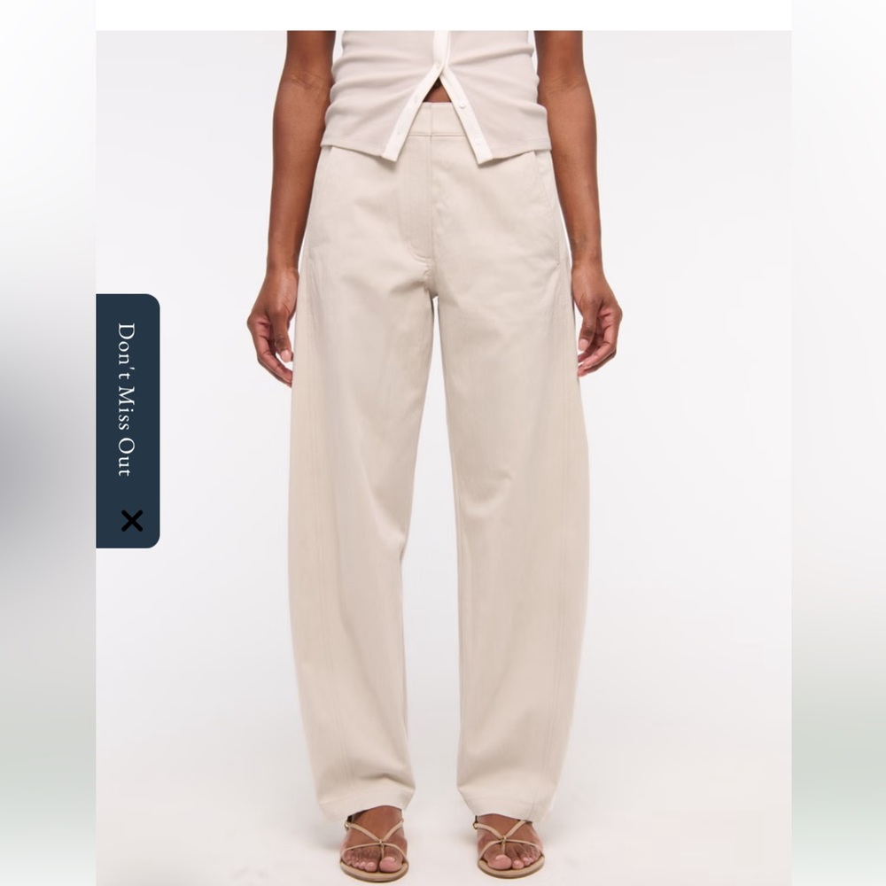 Abercrombie & Fitch Mid Rise Barrel Pant